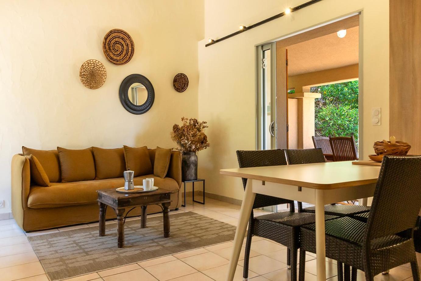 Residence Les Toits De Santa Giulia Порто-Веккьо Экстерьер фото
