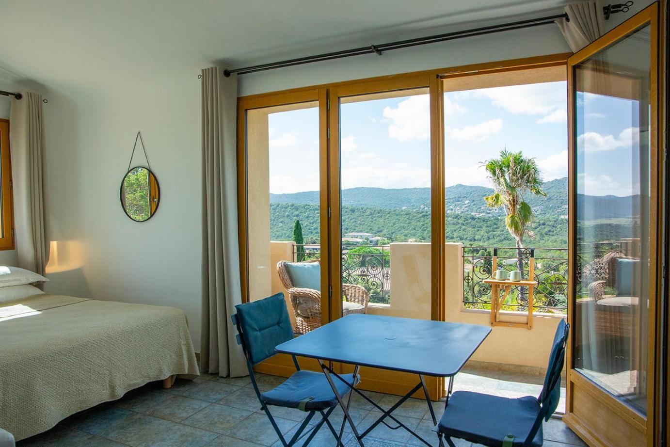 Residence Les Toits De Santa Giulia Порто-Веккьо Экстерьер фото